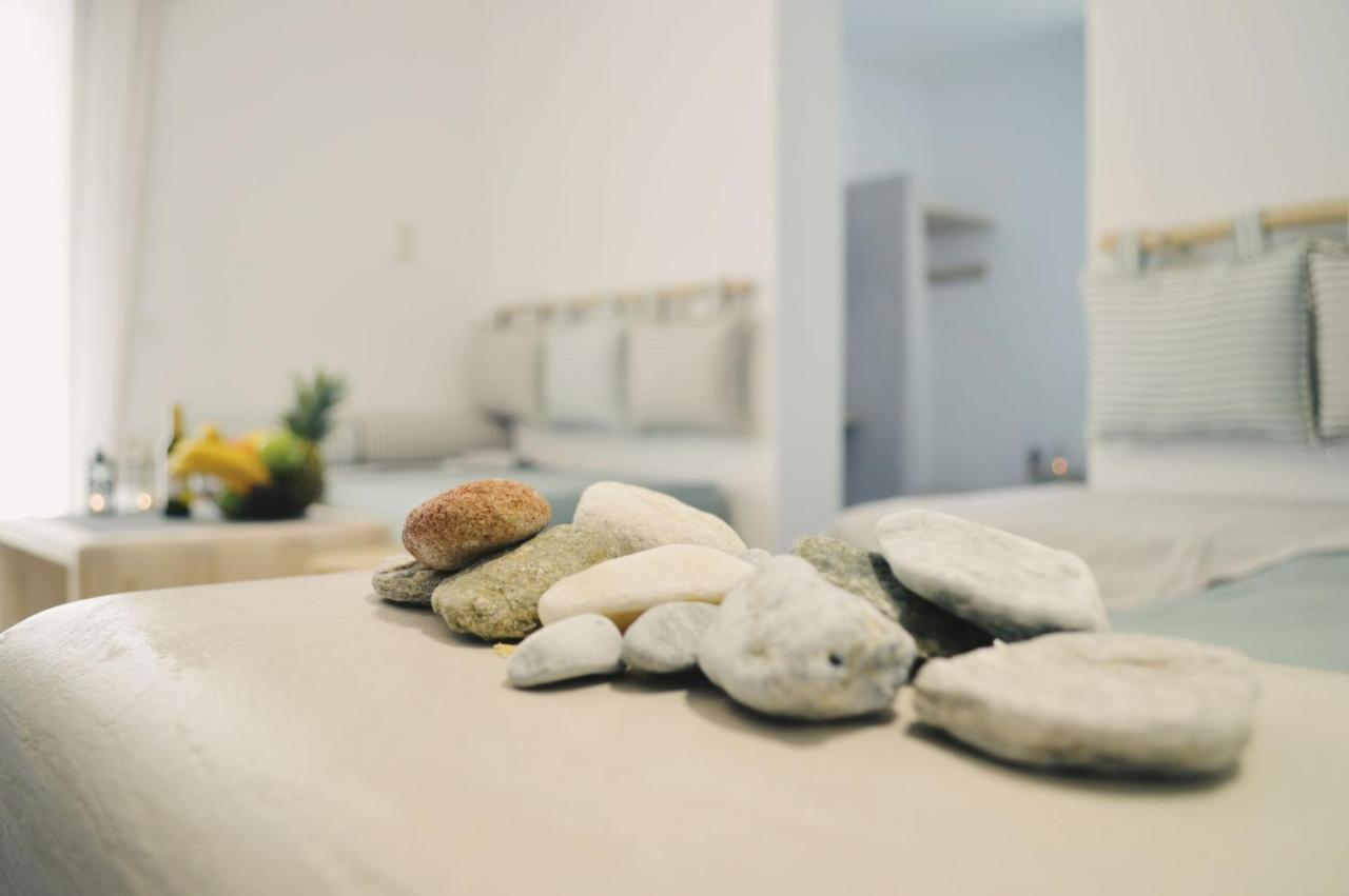 Blue Heart Luxury Suites Naxos City ภายนอก รูปภาพ
