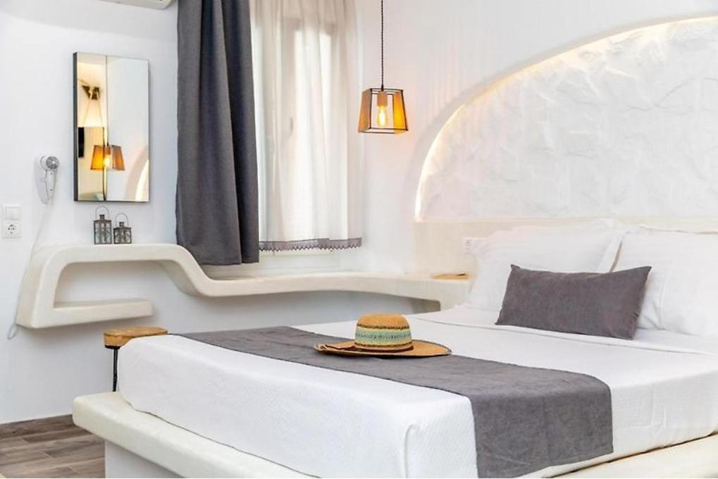 Blue Heart Luxury Suites Naxos City ภายนอก รูปภาพ